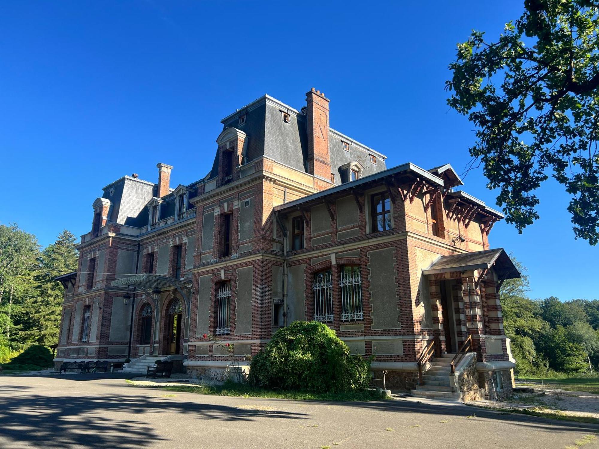 Château de Crènille Chaumes-en-Brie Exterior foto